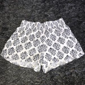 Black and white pattern flowy shorts
